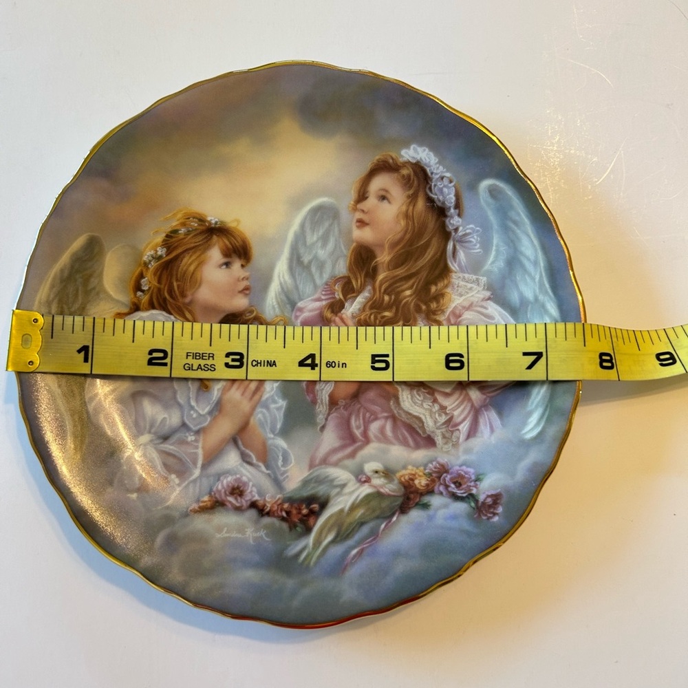 Reco “Sharing Dreams” Wall Decor Plate Painted by Sandra Kuck - Picture 4 of 4